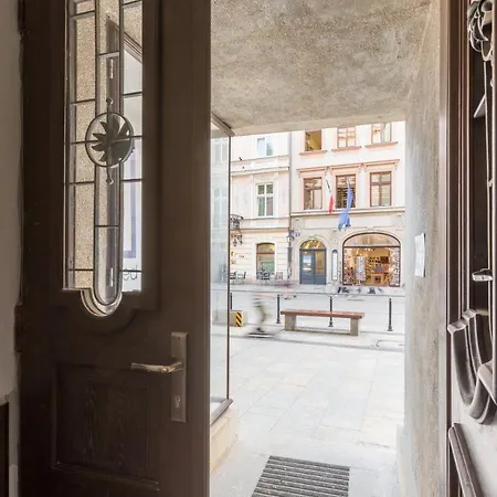 Cadena Gallery Mehoffer *