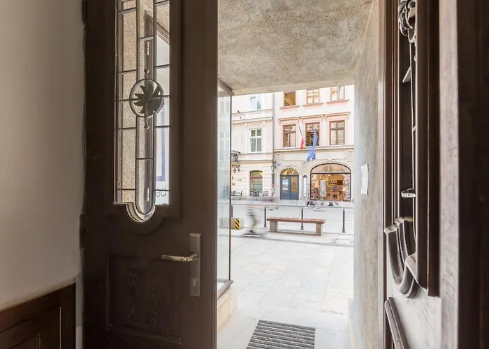 Cadena Gallery Mehoffer *